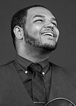 Devin Moore, viola
