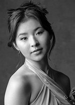 Hina Khuong-Huu, violin