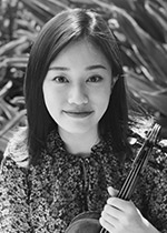 Qianru Elaine He, violin