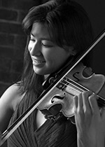 Stephanie Zyzak, violin